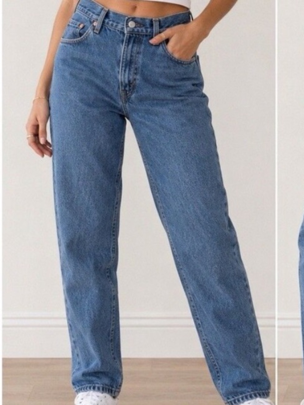 Levi's Classic High-Rise Straight Leg Jeans in Medium Blue